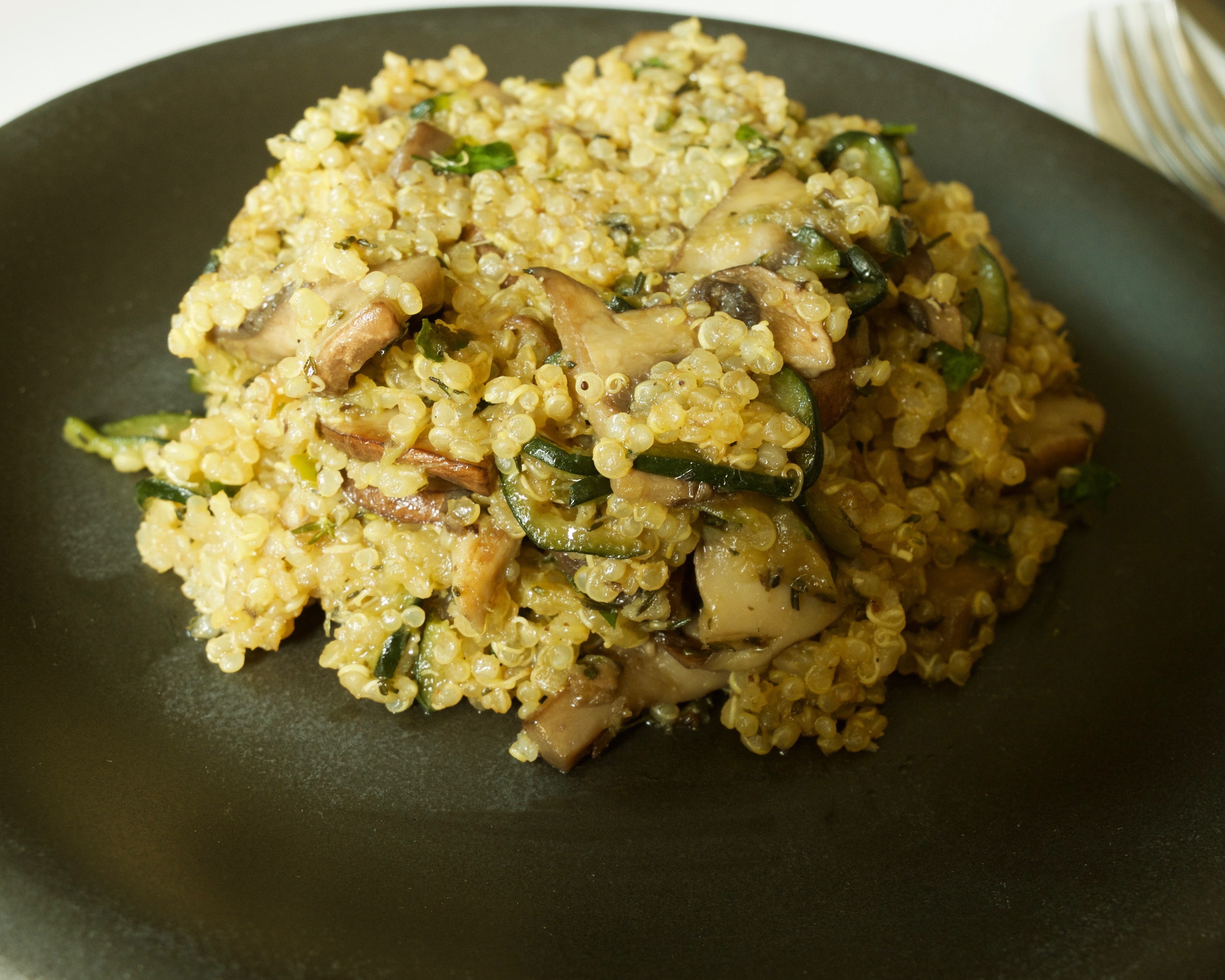 ZESTY MUSHROOM AND ZUCCHINI QUINOA